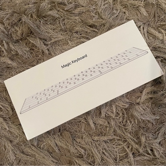 Apple Magic Keyboard - Picture 1 of 1